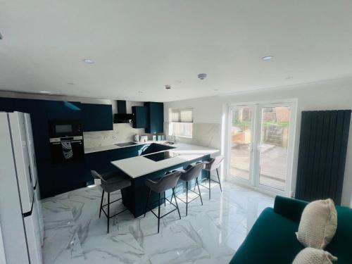 Ashford House | Anjaneya Homes - Double Room En-suites with Kitchenette