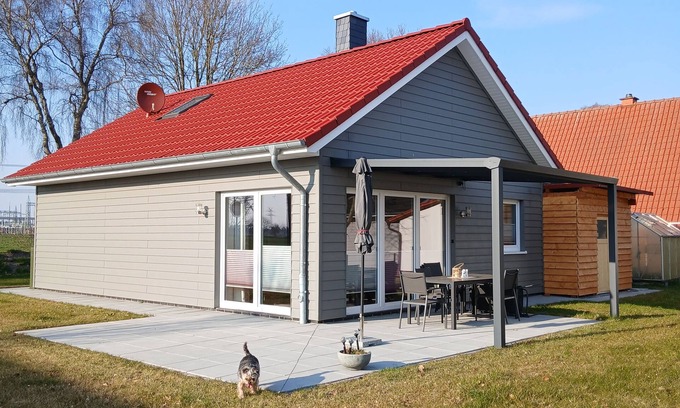 Conneforde House | Ankerplatz in Idyllischer Umgebung und Nähe zum Bernsteinsee