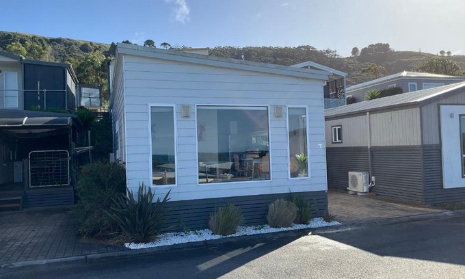 Apollo Bay Apartment | Anlyn seaside cabin