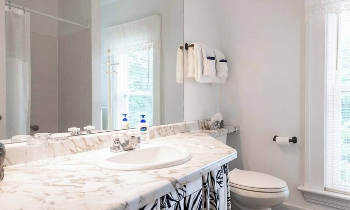 Stratford Apartment | Annabelle Stone Maiden Inn