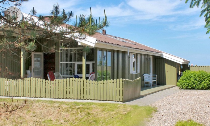 Torup Strand House | "Annick" - 300m from the sea by Interhome