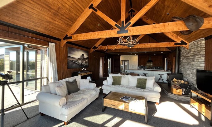 Twizel House | Antlers Rest- Twizel