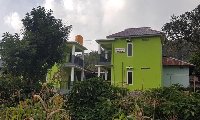 Moni House | Antoneri Lodge