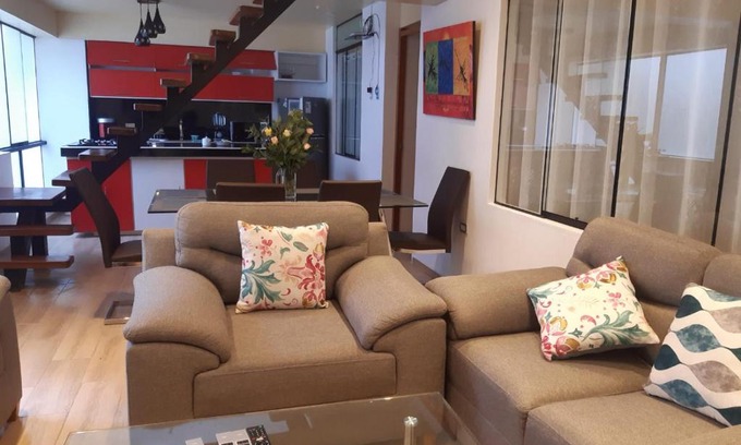 Primero de Mayo Apartment | Apartament 11 people full fourniture with private bathrooms and transport encluded