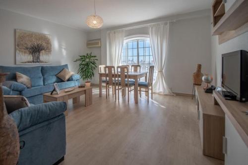 Old Town Apartment | Apartamento Fenicia con aparcamiento incluido Vistas al mar