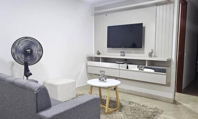 Medellin Apartment | Apartamento Full en Medellín, Loma de los Bernal