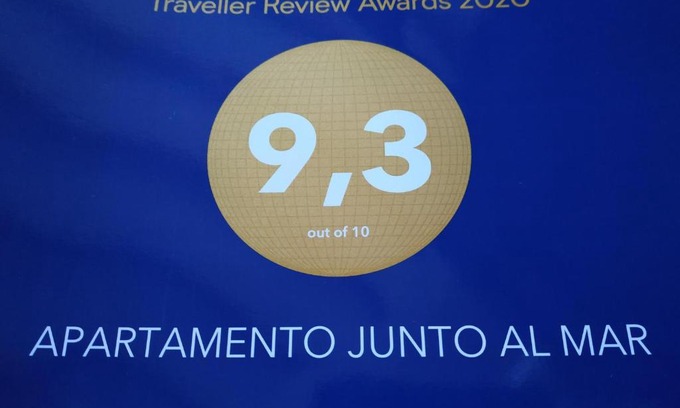 La Cala del Moral Apartment | APARTAMENTO JUNTO AL MAR