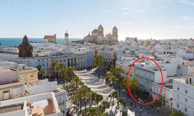 Old Town Apartment | Apartamentos El Capitan Veneno by Cadiz4Rentals