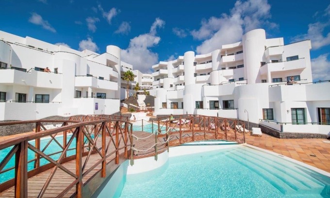 Costa Teguise Apartment | Apartamentos Lanzarote Paradise