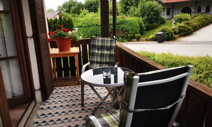 Zwiesel Resort | Aparthotel Chrysantihof - Zwiesel - Holiday apartment with large balcony, 2-room apartment