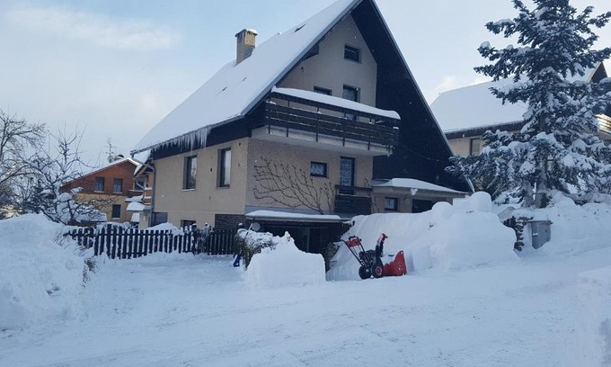 Vrchlabi Apartment | Apartmán Astomo
