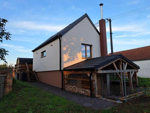 Jevisovka House | Apartmán se saunou a vinný sklep Živjeli