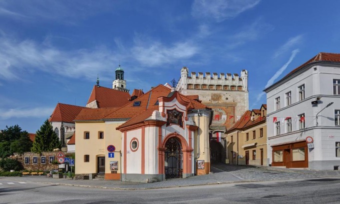 Prachatice Apartment | Apartmán u Brány