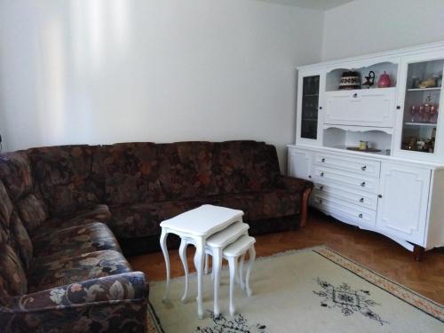 Vrdnik Apartment | Apartman Tara
