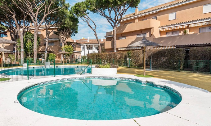 Poblado Sancti Petri Apartment | Apartment near the Beach with Wi-Fi, Air-Conditioning, Pool, Terrace and Balcony