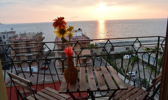 Castellammare di Stabia House | Apartment on the Sorrento coast