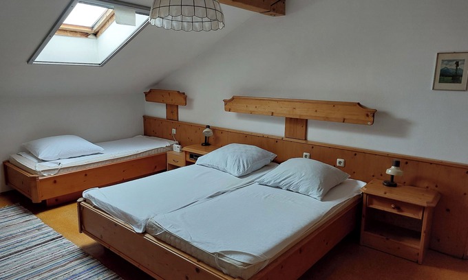 Seeon-Seebruck Apartment | Apartment 2, 60 sqm for 1-5 persons with balcony