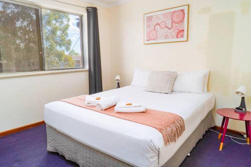 Rivervale Hotel | Apartment 9