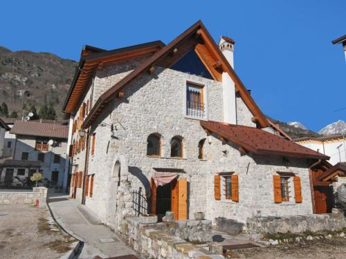 Barcis Apartment | Apartment Albergo Diffuso - Cjasa Ustin-1 by Interhome