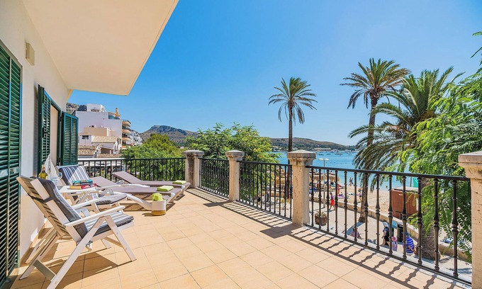 Puerto de Pollensa Apartment | Apartment 'Apartamento Pine Walk' with Sea View, Wi-Fi and Air Conditioning