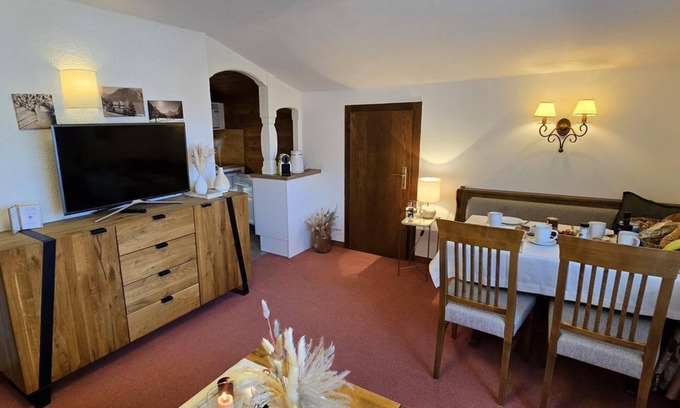 Pertisau Apartment | Apartment/apartment, shower, WC, balcony 15-21 nights - Appartements Alpenland