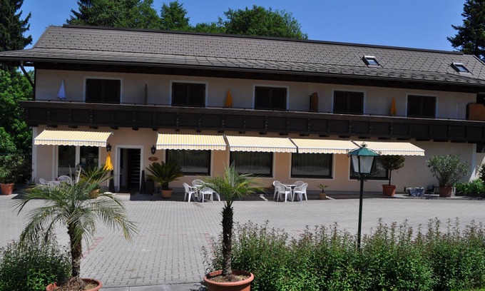 Augsdorf Apartment | Apartment Ossiachersee (45m²), 4/6 persons, 1 bedroom, spacious balcony.
