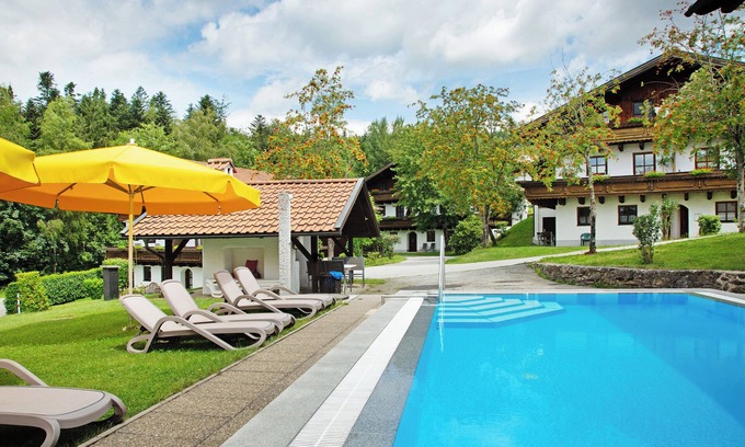 Hauzenberg Apartment | Apartment "Bayerwaldtraum" with Shared Pool & Wi-Fi