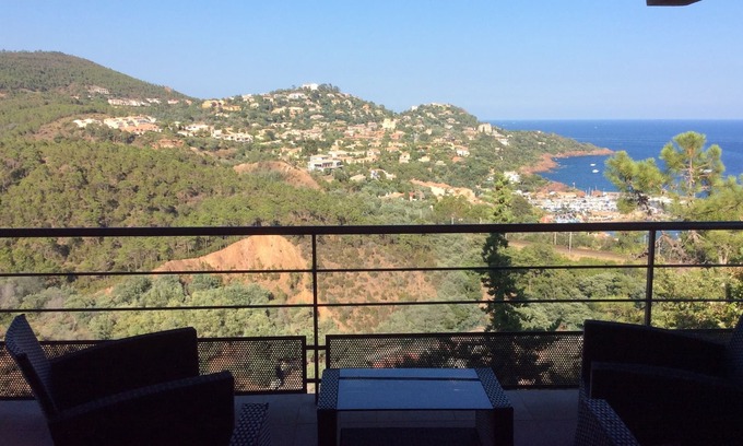 Espero-Pax Apartment | Apartment between sea and esterel