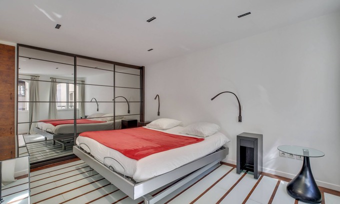 Quartier de la Place-Vendome Apartment | Apartment between Place Vendôme and Place de la Concorde.