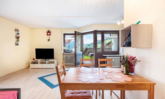 Todtnauberg Apartment | Apartment 'Blütenzauber' with Mountain View, Private Terrace and Wi-Fi