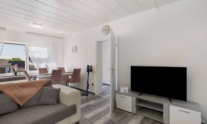 Meinerzhagen Apartment | Apartment 'Cakir' with Private Terrace and Wi-Fi