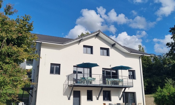 Aix-les-Bains Apartment | Apartment-Classic-Ensuite with Shower-Appartement T5 Bât. B
