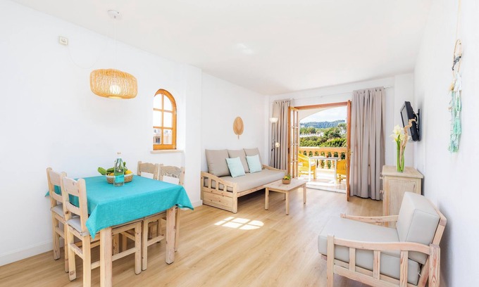 Canyamel Apartment | Apartment Close to the Beach with Pool Access, Private Terrace, Air Conditioning and Wi-Fi