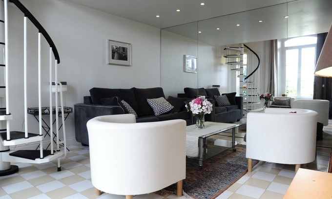 Dieppe Apartment | Apartment downtown with garden, terrace, closed private parking.