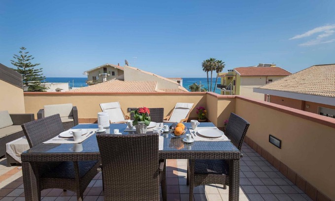 Avola Apartment | Apartment Eucaliptus sea view