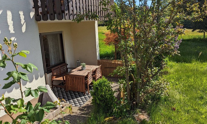 Oberlengenhardt Apartment | Apartment 'Ferienwohnung Wiesenblümle' with Private Terrace, Private Garden and Wi-Fi
