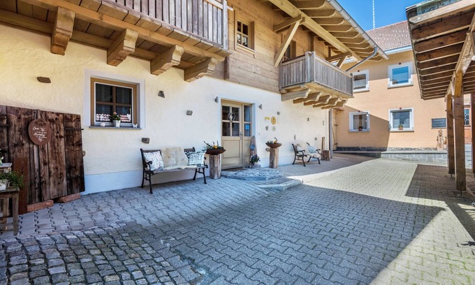 Freyung Apartment | Apartment 'Ferienwohnung Stub´n' with Shared Terrace, Balcony and Wi-Fi