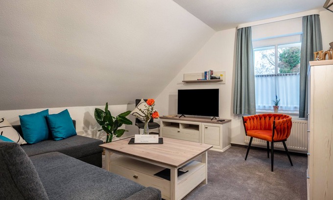 Soltau Apartment | Apartment 'Ferienwohnung 2 Soltau' with Shared Garden and Wi-Fi