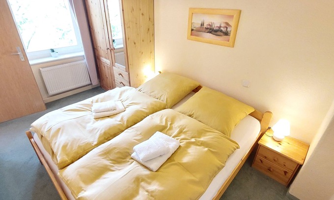 Pirna Apartment | Apartment 'Ferienwohnung Weisses Ross 2' with Shared Terrace and Wi-Fi