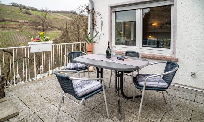 Assmannshausen Apartment | Apartment "Franziska" with Mountain View, Private Terrace & Wi-Fi