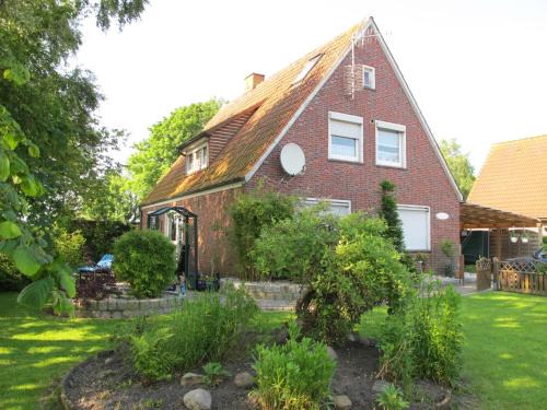 Wangerland Apartment | Apartment Haus am See by Interhome