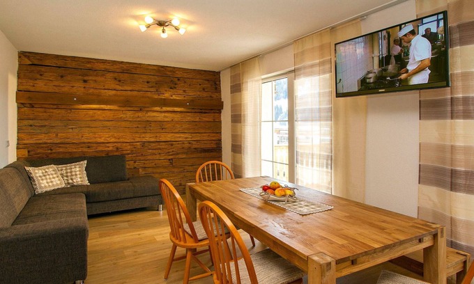 Nesselwaengle Apartment | Apartment Hochwiesler (next door) - Apartments and Pension Mariandl
