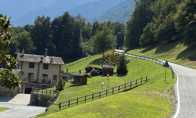 Castello dell'Acqua Apartment | Apartment 'Il Giardino' with Mountain View, Private Terrace and Wi-Fi