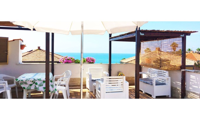 Latina Lido Apartment | apartment in a villa by the sea with stunning views