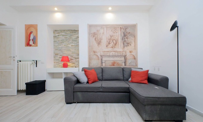 Trastevere Apartment | Apartment in elegant villa in the elite area of Trastevere