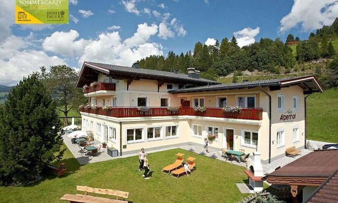 Mittersill House | Apartment in Mittersill with swimming pool