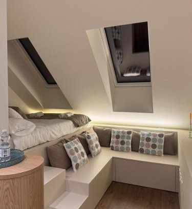 Neuchatel Apartment | Apartment in the center of Neuchâtel Sunset