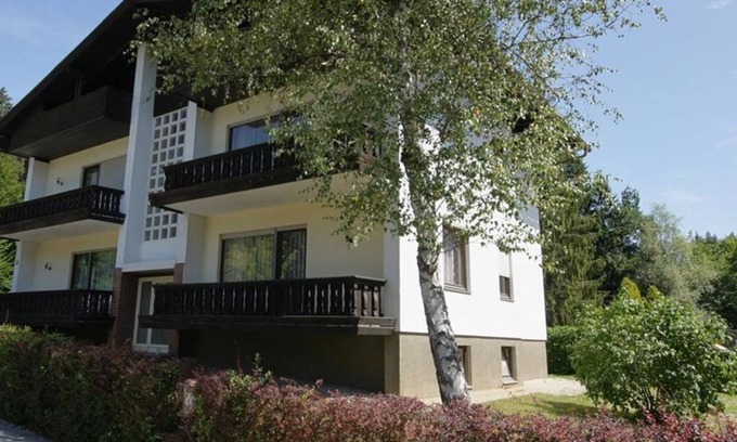 Klopein am Klopeiner See House | Apartment in the garden house B&B - Amerika-Holzer Hotel Resort
