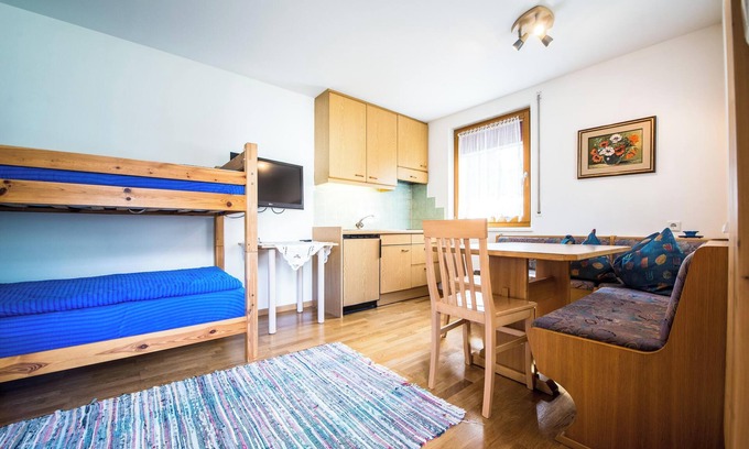 Caminata di Tures Apartment | Apartment "Issingerhof 2" with Mountain View, Terrace & Wi-Fi