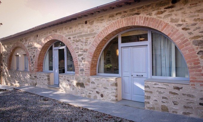 Castiglion Fiorentino Apartment | Apartment surrounded by a beautiful park with swimming pool located in the city center